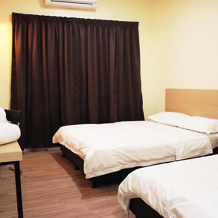 No.31 Maple Inn Simpang Ampat  Rom bilde